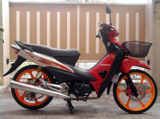 ขออนุญาติขาย HONDA WAVE100S U-Box สตาร์ทมือและเท้า โอนให้ฟรีครับ