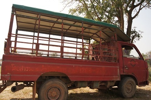 ขาย 4 ล้อ โตโยต้า ไดนาสตี้ เครื่องเเรงมาก อีซูซุ 2500 บรรทุกได้เกิน3 ตัน (ซื้อไปขับได้เลย) มีเอกสารครบ ถูกมาก รีบโทรเลย 80,000บาท