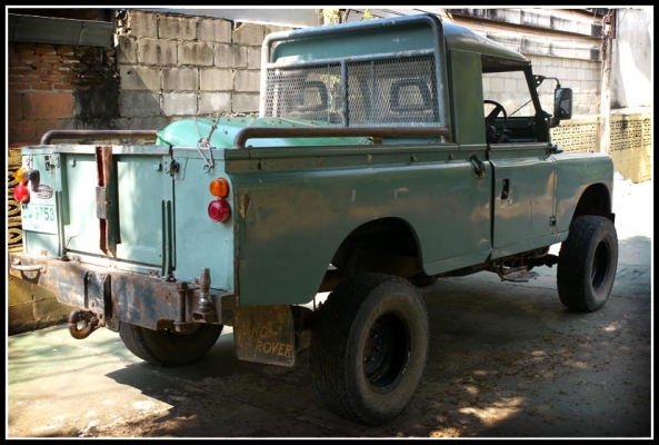 ขายรถ...Landrover S2A กระบะยาวยกสูง คาน Safari 4x4 พร้อมโอน