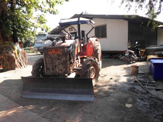 ขายรถไถ M 7040 รถสวยพร้อมใช้งาน มาก พร้อม หางผาน 3 ครับ ราคาสุดคุ้ม