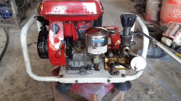 ปั้มฉีดยา