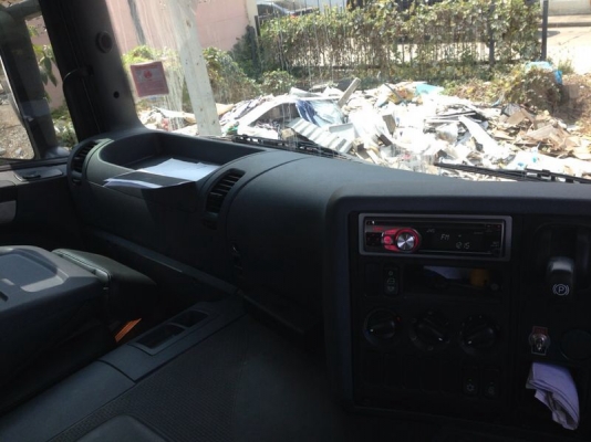 รถ SCANlA.  10 ล้อ.   270 แรงม้า. ปี 55  ( ขายหัว , คัชซี )  ( รถวิ่ง 4,3xx กม. ) สนใจติดต่อ 081 - 6079515