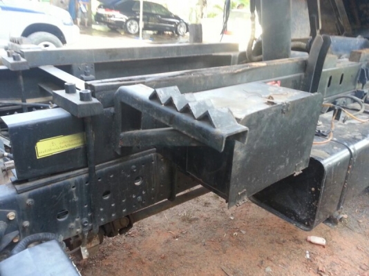 รถอีซูซุ 6 ล้อดั้ม FTR 210 แรงม้า ปี 53   ( รถวิ่ง 13x,xxx กม. ) สนใจติดต่อ 081 - 6079515