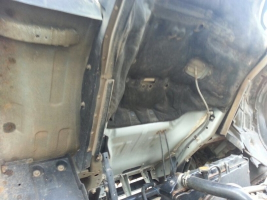 รถอีซูซุ 6 ล้อดั้ม FTR 210 แรงม้า ปี 53   ( รถวิ่ง 13x,xxx กม. ) สนใจติดต่อ 081 - 6079515