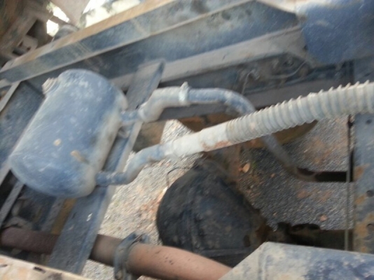 รถอีซูซุ 6 ล้อดั้ม FTR 210 แรงม้า ปี 53   ( รถวิ่ง 13x,xxx กม. ) สนใจติดต่อ 081 - 6079515