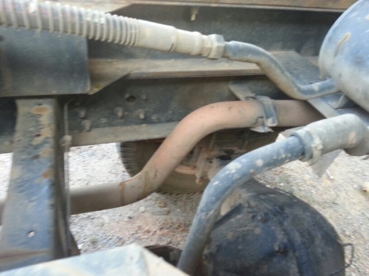 รถอีซูซุ 6 ล้อดั้ม FTR 210 แรงม้า ปี 53   ( รถวิ่ง 13x,xxx กม. ) สนใจติดต่อ 081 - 6079515