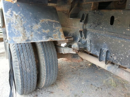 รถอีซูซุ 6 ล้อดั้ม FTR 210 แรงม้า ปี 53   ( รถวิ่ง 13x,xxx กม. ) สนใจติดต่อ 081 - 6079515