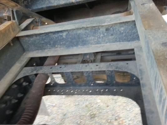 รถอีซูซุ 6 ล้อดั้ม FTR 210 แรงม้า ปี 53   ( รถวิ่ง 13x,xxx กม. ) สนใจติดต่อ 081 - 6079515