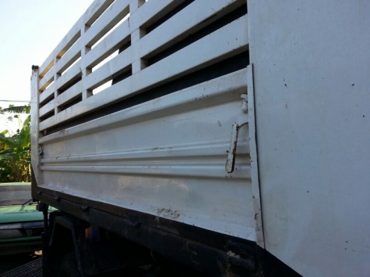 รถอีซูซุ 6 ล้อดั้ม FTR 210 แรงม้า ปี 53   ( รถวิ่ง 13x,xxx กม. ) สนใจติดต่อ 081 - 6079515