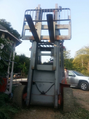 รถโฟลคลีฟขนาดยกใด้6ตันยี่ห้อ LINDE AG ยกใด้สูง5เมตรเครื่องดีเซล