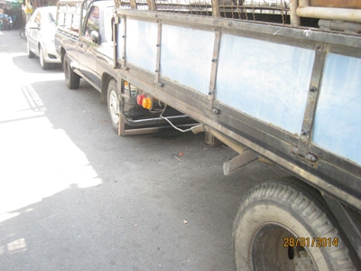 ขาย NPR 115 กระบะคอก 5 เมตร ห้างเดิมปี 37 พร้อมใช้คับ โทร 088-4501277