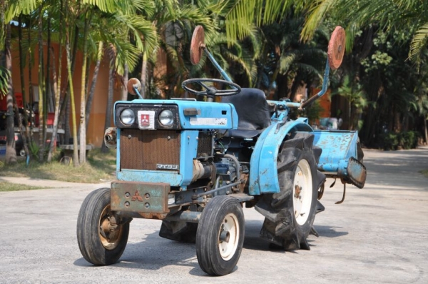 ขายรถไถ MITSUBISHI D1300 สภาพสวยเดิมญี่ปุ่นไม่เคยใช้งานในไทย 45,000 บาท