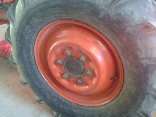 คูโบต้า26แรงขายพร้อมเทลอร์ อุปกรดันหน้า พาล6 รถพร้อมไช้ ประเภทเครืองจักรกลการเกษตร