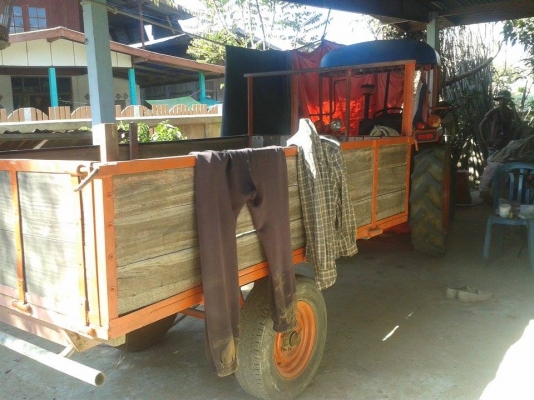 คูโบต้า26แรงขายพร้อมเทลอร์ อุปกรดันหน้า พาล6 รถพร้อมไช้ ประเภทเครืองจักรกลการเกษตร