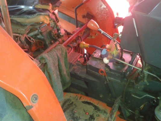 คูโบต้า26แรงขายพร้อมเทลอร์ อุปกรดันหน้า พาล6 รถพร้อมไช้ ประเภทเครืองจักรกลการเกษตร