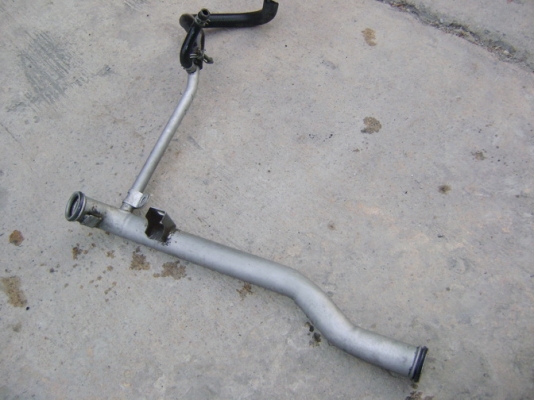 คอมแอร์ mitsu 4g63 แคมเดี่ยวและท่อน้ำหน้าเครื่อง