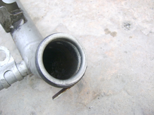 คอมแอร์ mitsu 4g63 แคมเดี่ยวและท่อน้ำหน้าเครื่อง