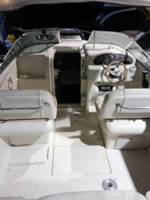 เรือ Searay 215 Express Cruiser