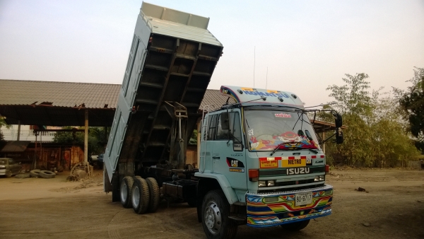 สิบล้อ rocky 240 นางฟ้าแท้