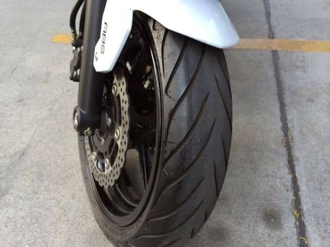 ขาย  Ninja 650 สีขาวปี2013 ประกันศูนย์เหลือ 13 เดือน ไม่เคยล้มเช็คศูนย์ตลอด 237,000 บาท