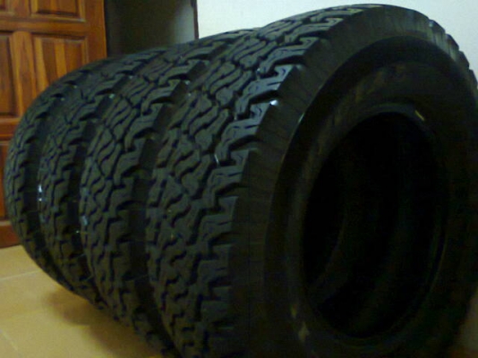 265-70-16 ปี12 ยางใหม่ซื้อมาใช้ได้1อาทิตย์ขายต่อเปลี่ยนใส่ยาง33