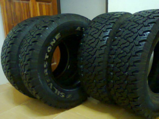 265-70-16 ปี12 ยางใหม่ซื้อมาใช้ได้1อาทิตย์ขายต่อเปลี่ยนใส่ยาง33