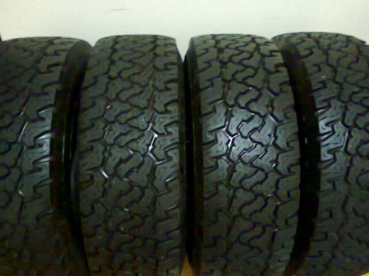 265-70-16 ปี12 ยางใหม่ซื้อมาใช้ได้1อาทิตย์ขายต่อเปลี่ยนใส่ยาง33