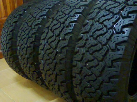 265-70-16 ปี12 ยางใหม่ซื้อมาใช้ได้1อาทิตย์ขายต่อเปลี่ยนใส่ยาง33