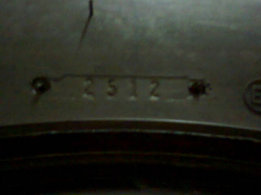 265-70-16 ปี12 ยางใหม่ซื้อมาใช้ได้1อาทิตย์ขายต่อเปลี่ยนใส่ยาง33