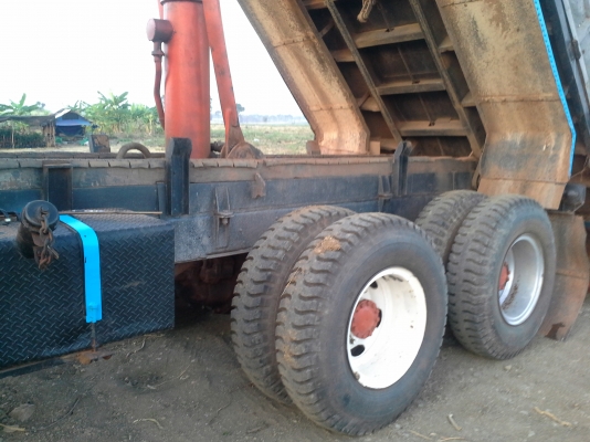 ขายสิบล้อหน้ายาวสองเพลาดั้ม