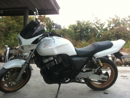 -------  Honda CB 400 ประกอบใหม่ครับ -----------