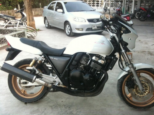 -------  Honda CB 400 ประกอบใหม่ครับ -----------