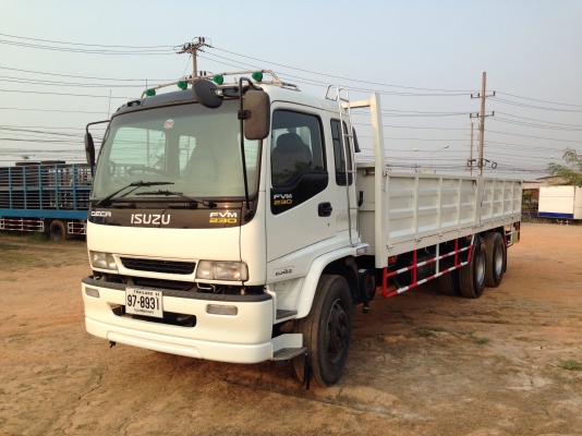 10ล้อเพลาเดียวอีซูซุFVM 230HPยาว 7เมตรกว่า