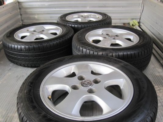 แม็กวีโก้ 17 พร้อมยาง Maxxis AT แม็ก 14+ยาง เก๋ง ถูกๆ