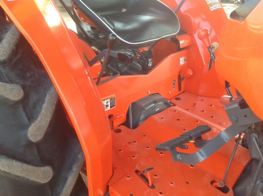 ปัญญาแทรคเตอร์มาแล้ว...จัดมาให้ครับ รีบโดยด่วน.คูโบต้า L4508 พร้อมใบมีดตราช้าง จัดส่ง อ.บุ่งคล้า จ.บึงกาฬ