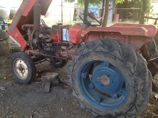 ขายรถแทรกเตอร์ iseki 3 สูบ 28 แรง ขายรถแทรกเตอร์ iseki 3 สูบ 28 แรง