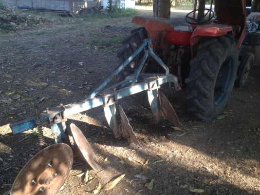 ขายรถแทรกเตอร์ iseki 3 สูบ 28 แรง ขายรถแทรกเตอร์ iseki 3 สูบ 28 แรง