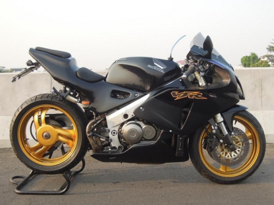 ขายHONDA VFR nc30 ดุๆสักคัน ทบ.แท้พร้อมโอนครับ ขายHONDA VFR nc30 ดุๆสักคัน ทบ.แท้พร้อมโอนครับ