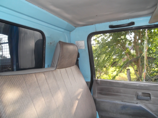 ISUZU NKR 88แรง ปี34 เกรีย์สั้น 270,000 บาท ISUZU NKR 88แรง ปี34 เกรีย์สั้น 270,000 บาท