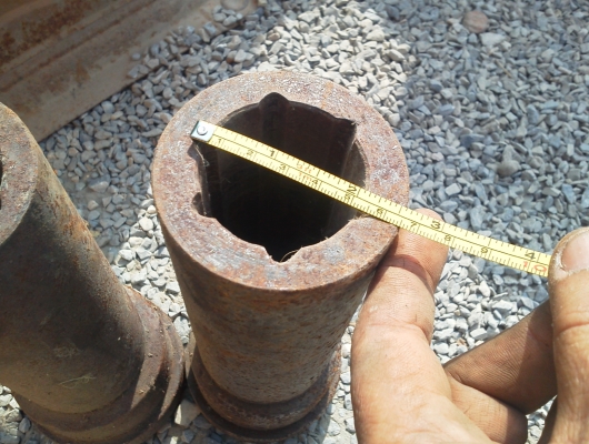 แบบท่อของเครื่องอัดถ่านมีหลายแบบ มีแบบ6เหลี่ยมและ4เหลี่ยม แบบท่อของเครื่องอัดถ่านมีหลายแบบ มีแบบ6เหลี่ยมและ4เหลี่ยม