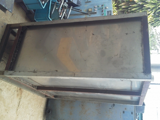 ตู้อบสแตนผนังสองชั้นด้านนอกมีโครงเหล็กแค่บ่างส่วนด้านในมีร่างเป็นชั้นๆ ตู้อบสแตนผนังสองชั้นด้านนอกมีโครงเหล็กแค่บ่างส่วนด้านในมีร่างเป็นชั้นๆ