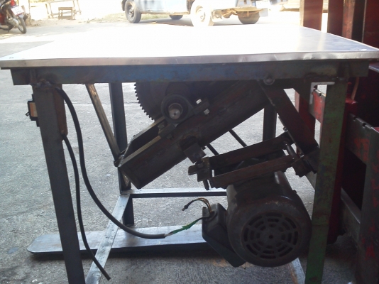 (มีVDO)โต๊ะเลื่อยวงเดือนชนิดปรับใบขึ้นลงได้ใส่ใบเลื่อยได้ใหญ่ถึง16 นิ้วหน้าโต็ะติดด้วยอลูมีเนียมหนา