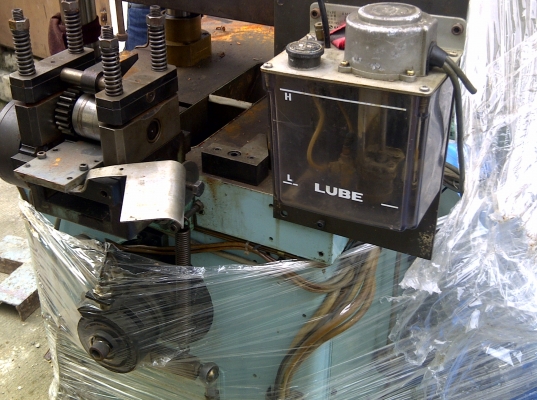 เครื่องปั๊มกดตัดหรือปั๊มชิ้นงานด้วย ไฮดรอลิค 4 เสา มีช่องป้อนงานเข้าและชิ้นออกอัตโนมัต เครื่องสภาพดี เครื่องปั๊มกดตัดหรือปั๊มชิ้นงานด้วย ไฮดรอลิค 4 เสา มีช่องป้อนงานเข้าและชิ้นออกอัตโนมัต เครื่องสภาพดี