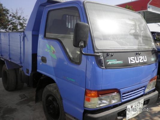 ISUZU NKR