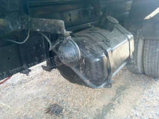 รถบรรทุก 6 ล้อดั้มพ์ HINO รุ่น KL300