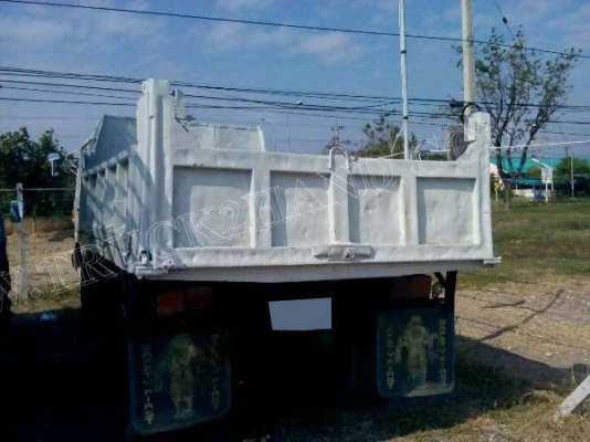 รถบรรทุก 6 ล้อดั้มพ์ HINO รุ่น KL300