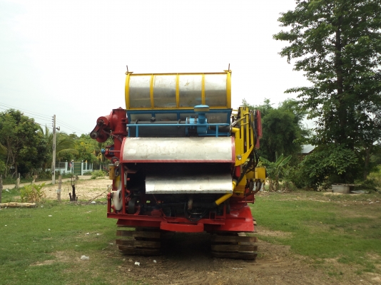 รถเกี่ยวข้าวเกษตรพัฒนา