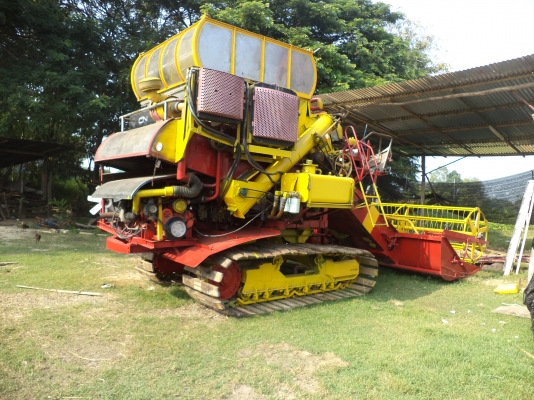 รถเกี่ยวข้าวเกษตรพัฒนา