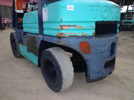 ขายรถยก TOYOTA 5FG25 เครื่องเบนซิน ติดต่อคุณจิ๊ด โทร. 089-7949488