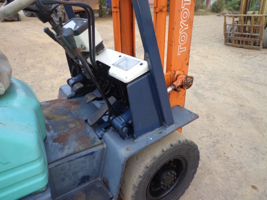 ขายรถยก TOYOTA 5FG25 เครื่องเบนซิน ติดต่อคุณจิ๊ด โทร. 089-7949488